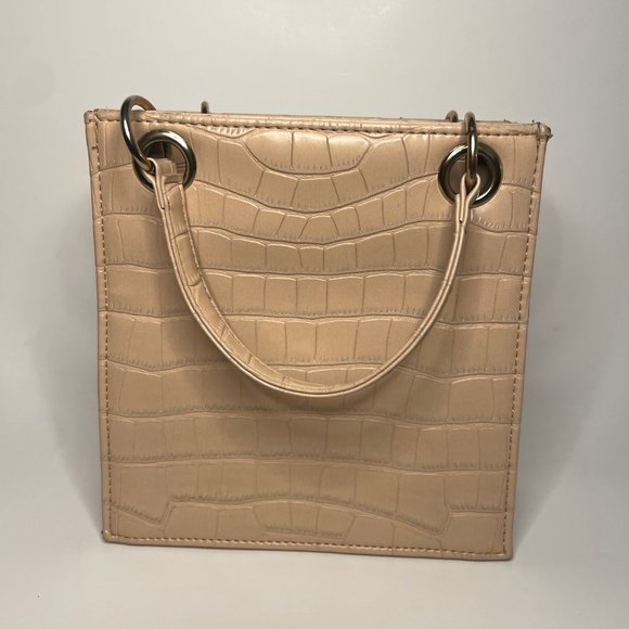 Salmon colored Faux Croc Printed Crossbody Purse - Olivia Miller - Picture 3 of 8